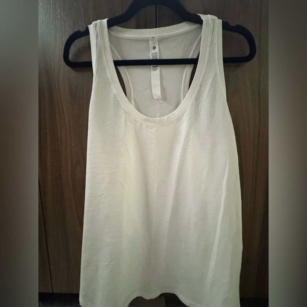 LULULEMON LOVE RACERBACK TANK TOP- SIZE 12- WHITE- EXCELLENT CONDITION! - Picture 1 of 3
